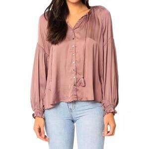 NEW OLIVACEOUS peasant tassle blouse in pink mauve